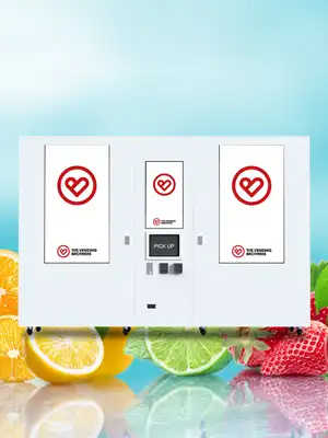 Warenautomat CoolTouch S02+ von The Vending Brothers installiert in einem Bahnhof